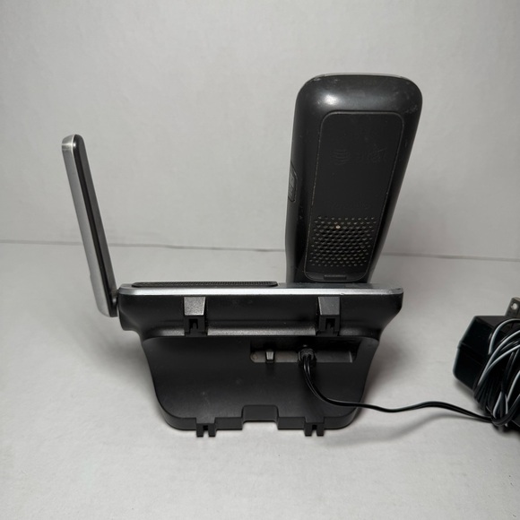 AT&T House Phone - Picture 3 of 5